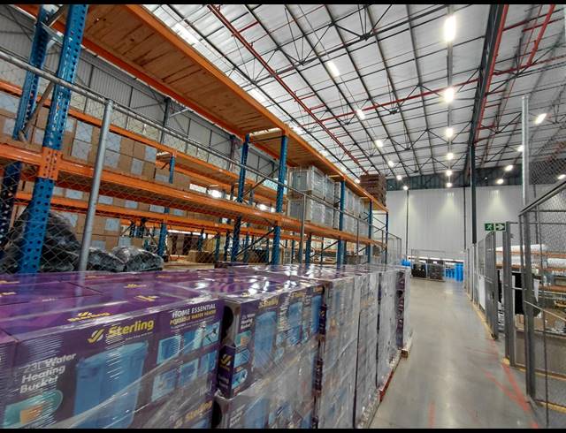 2,016M² WAREHOUSE TO LET IN POMONA